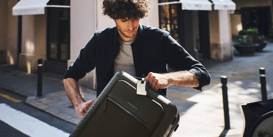 How to Save Money Travelling Abroad