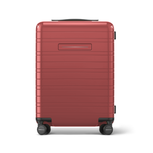 H5 / Glossy True Red / High-Performance Hard Shell / Cabin Size / Essential