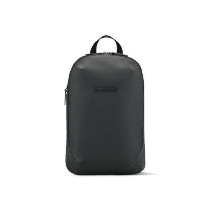 Gion Rucksack Graphite Vorderseite - Wasserabweisend Vegan Ergonomisch - Horizn Studios
