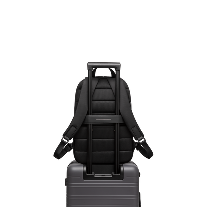 Gion Rucksack Light Trolley Rückseite - Wasserabweisend Vegan Ergonomisch - Horizn Studios
