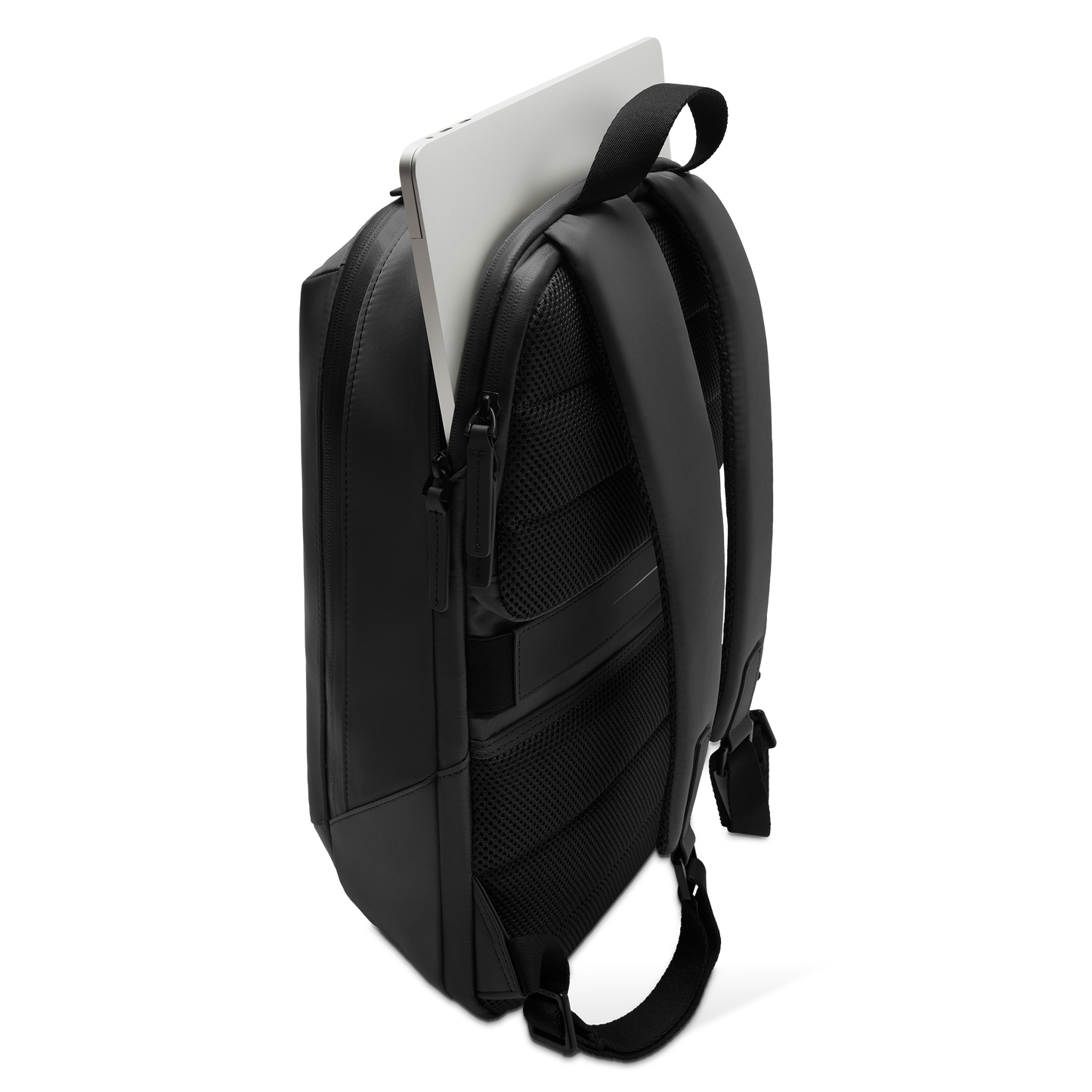 Gion Backpack Pro / All Black / Recycled Nylon / Size M