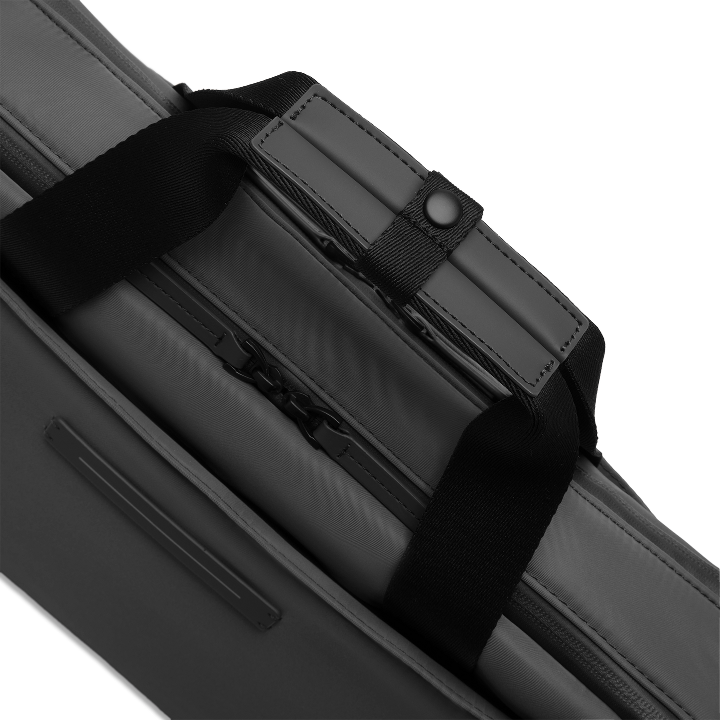 Gion Briefcase / All Black / Recycled Nylon