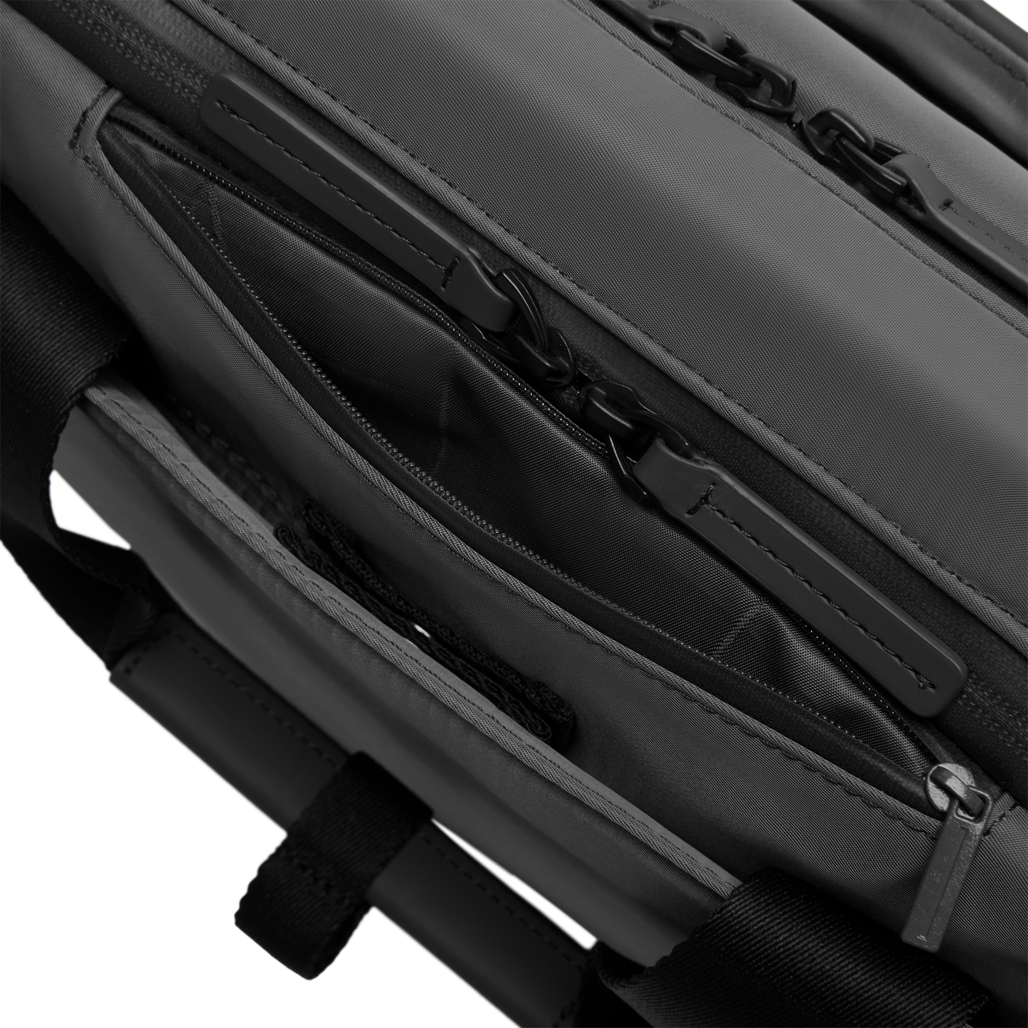 Gion Briefcase / All Black / Recycled Nylon