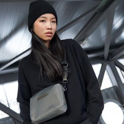 Gion Shoulder Bag / All Black / Recycled Nylon