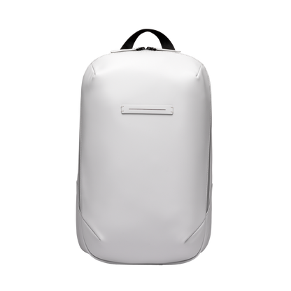 Gion Rucksack Essential Light Quartz Grau Vorderseite - Wasserabweisend Vegan Ergonomisch - Horizn Studios