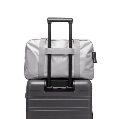 Shibuya Weekender Light Quartz Grau Trolley Rückseite Bfabfa - Horizn Studios